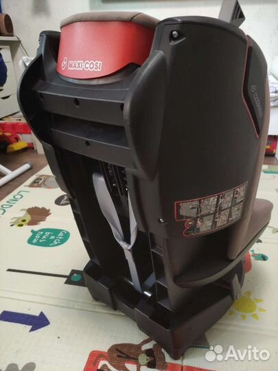 Детское автокресло maxi cosi tobi 9-18кг