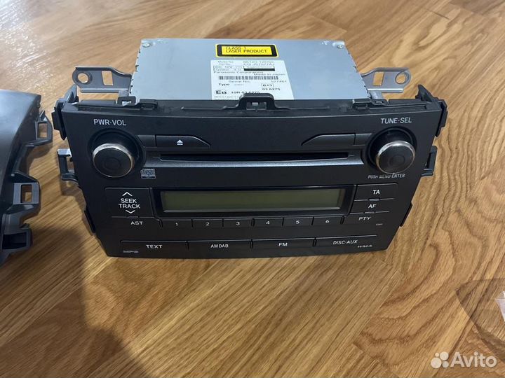 Продаю магнитофон на тойоту короллу