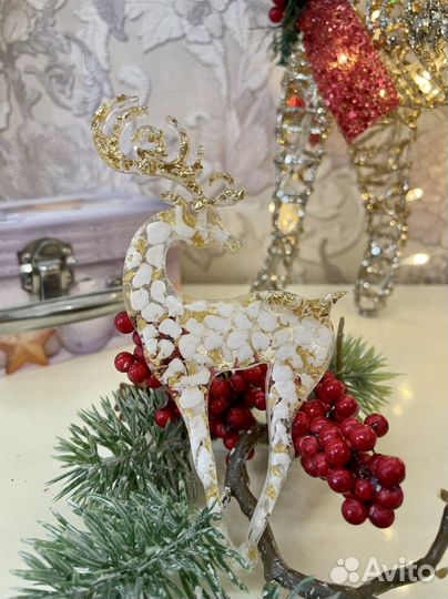 Новогодние игрушки