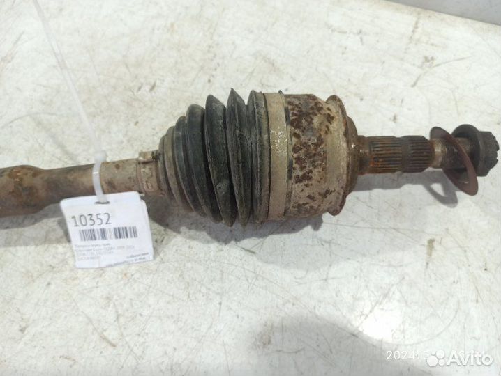 Полуось правая Chevrolet Cruze