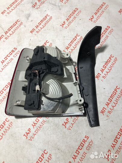 Фонарь задний правый Volkswagen Touran 1T BMY 2009