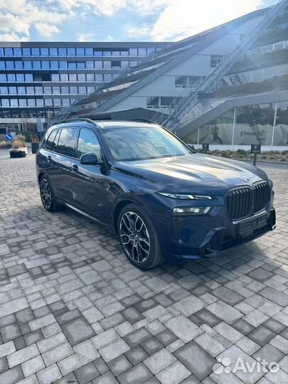 BMW X7 3.0 AT, 2024, 1 км