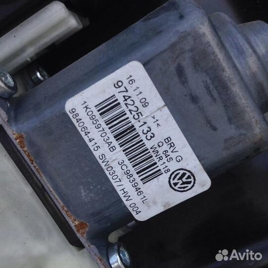 Стеклоподъемник электр. задний левый Фольксваген