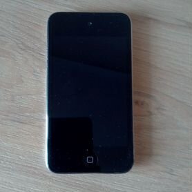 Плеер iPod touch 4