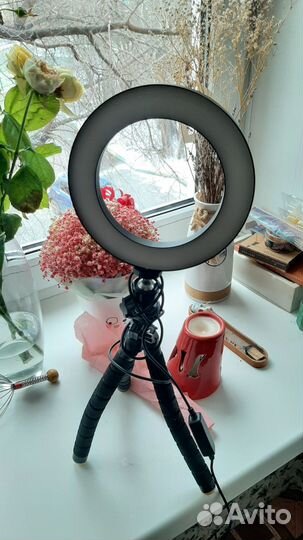 Лампа кольцевая