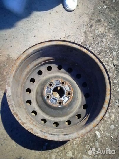 Штампованный диск 5х114.3 r16
