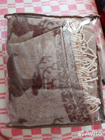 Плед новый полушерстяной