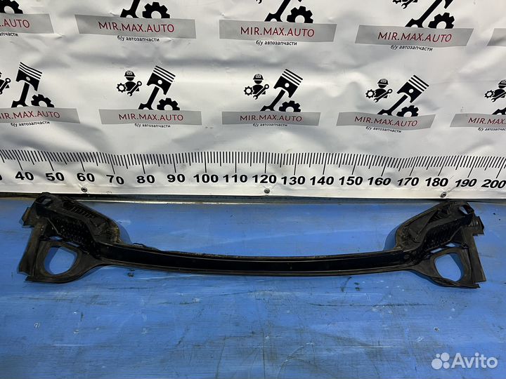 Жабо Peugeot 407 2006г