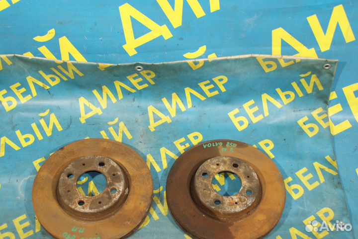 Передний тормозной диск Volvo 850