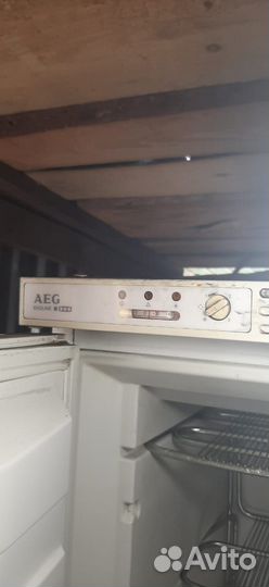 Морозильная камера AEG