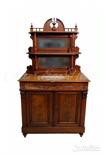 Антикварный полушкаф 1890-х гг