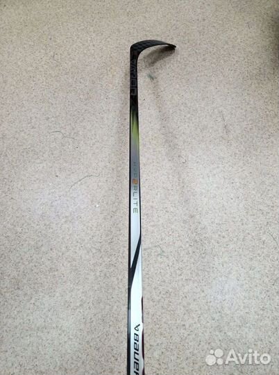 Клюшка хоккейная