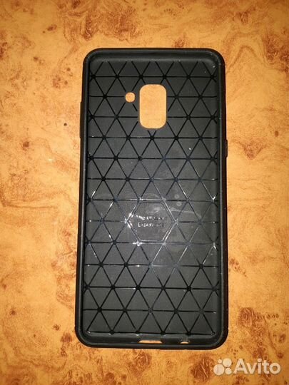 Чехлы и плёнки для телефона