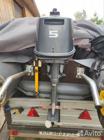 Лодочный мотор 2 -х тактный 5 л с Yamaha