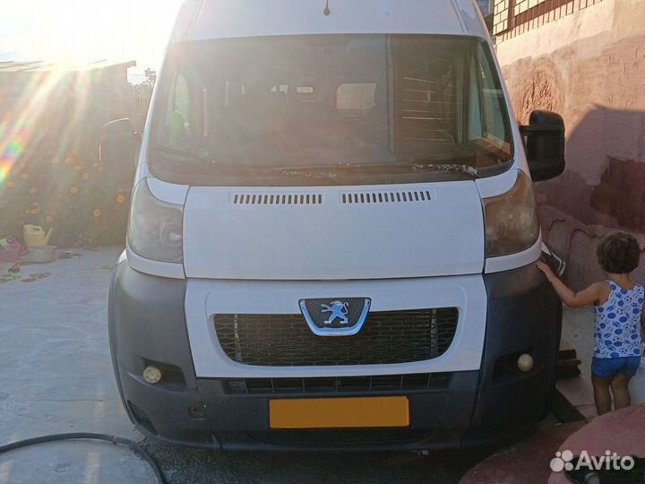 Peugeot Boxer микроавтобус, 2011