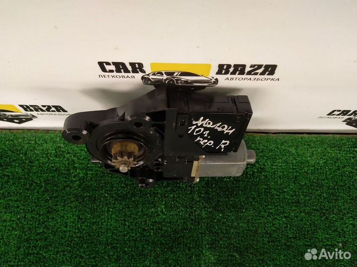 Моторчик стеклоподъемника передний правый R