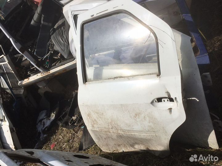 Запчасти для Рено Логан