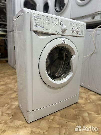 Indesit eco time 4кг 33см в отличном состоянии