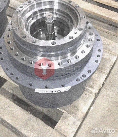 Бортовой редуктор Volvo EC220 SA7117-30050