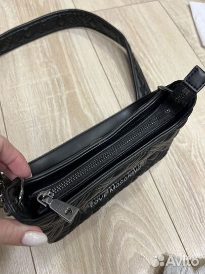 Сумка love moschino черная