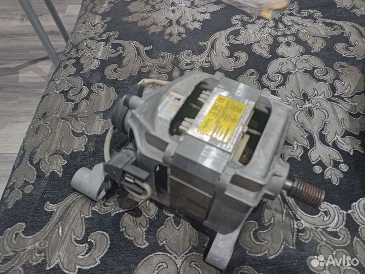 Двигатель стиральной машины