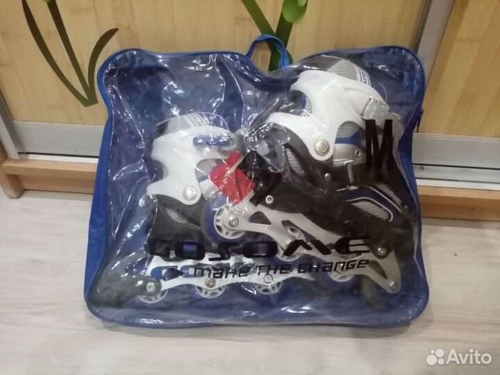 Роликовые коньки