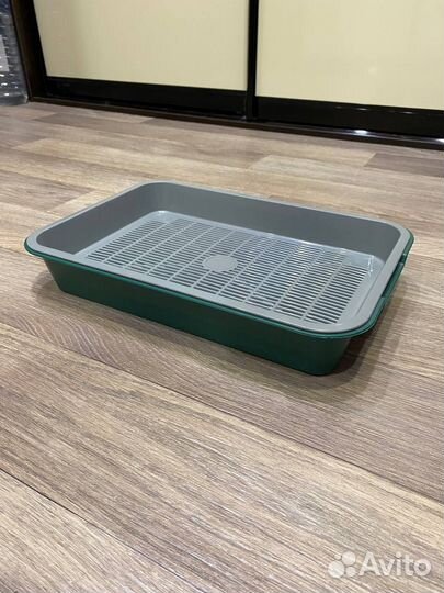 Лоток для кошки, игрушка