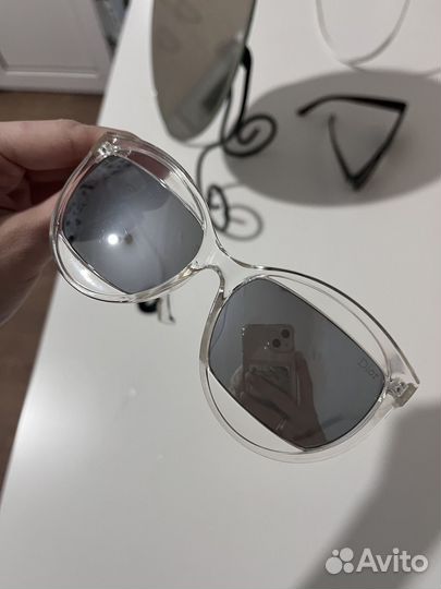 Солнцезащитные очки женские