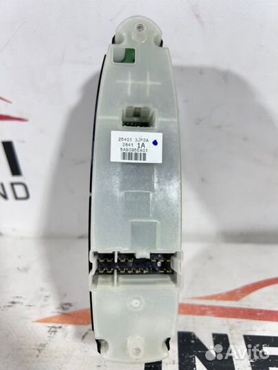 Блок кнопок стеклоподъёмника Infiniti Qx60 L50