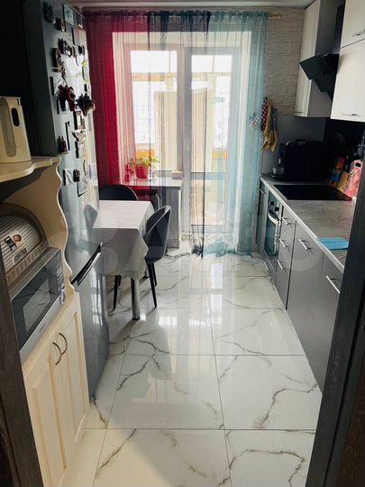 3-к. квартира, 74 м², 8/12 эт.