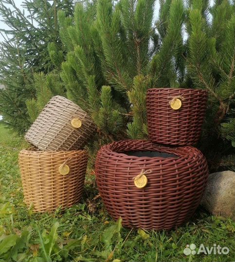 Кашпо из ротанга