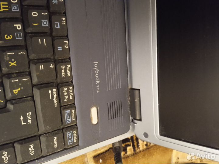 Ноутбук Benq (не включается)