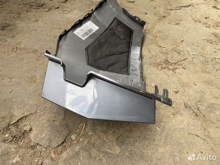 Клык бампера задний левый Skoda Karoq 1 NU7