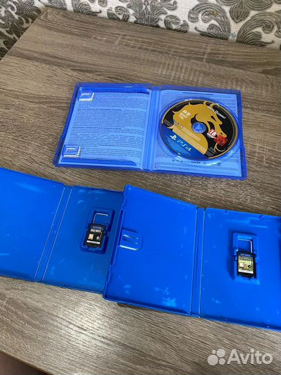 Диск mortal kombat 11 и два картриджа ps vita