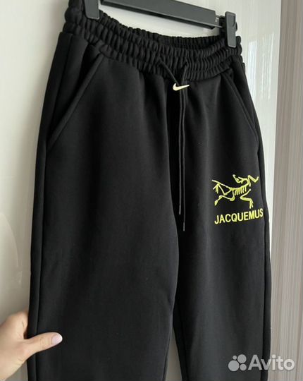 Джоггеры Nike x Jacquemus