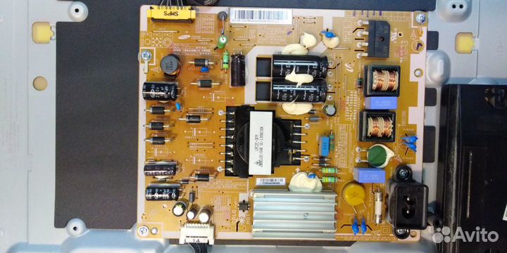 Телевизор на запчасти