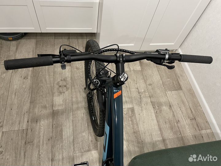 Велосипед GT Avalanche Elite 29 (вилка - воздух)