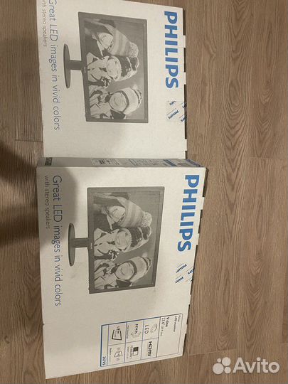 Монитор Philips 23.6 v line