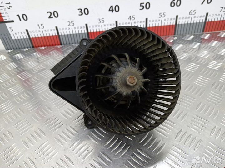 Моторчик печки Peugeot 406 1999 6441K9