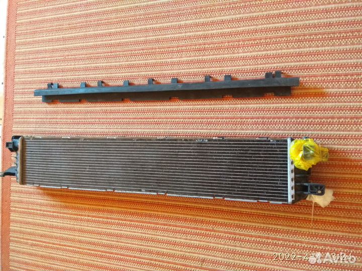 Интеркулер Ауди А6 С7 2018 г. (мин.бу отл.сост)