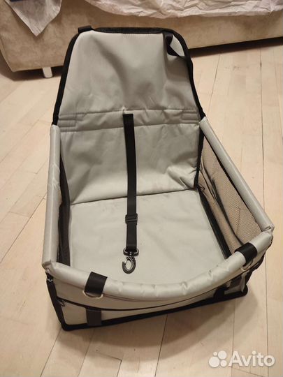 Автокресло для животных