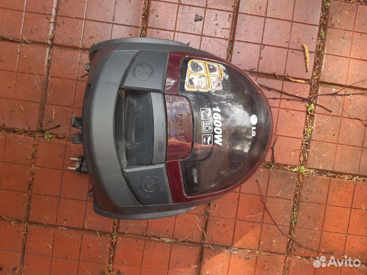 Пылесос LG 1600w отличное состояние