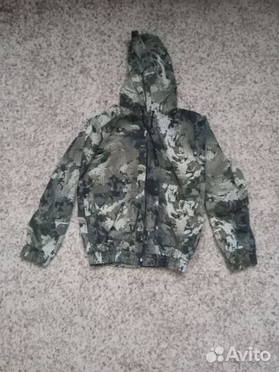 Продам камуфляжный костюм на мальчика