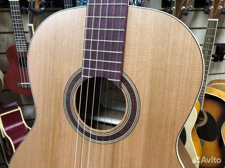 Классическая гитара Kremona S65C+ чехол