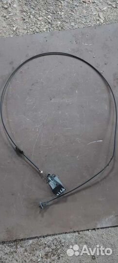 Ручка трос капота на Nissan Fuga