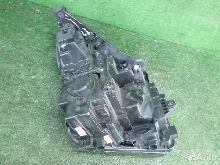 Фара левая Hyundai Santa Fe