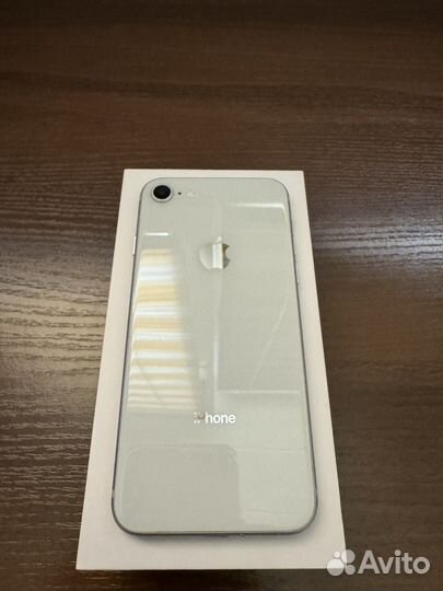 iPhone 8, 64 ГБ