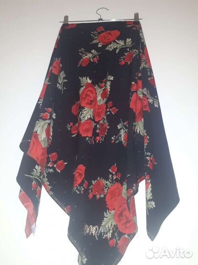 Платок- палантин Дубай 140на 140