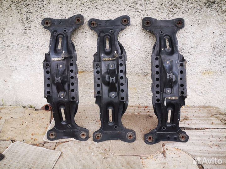 Подрамник задний Toyota Camry 30 40 50