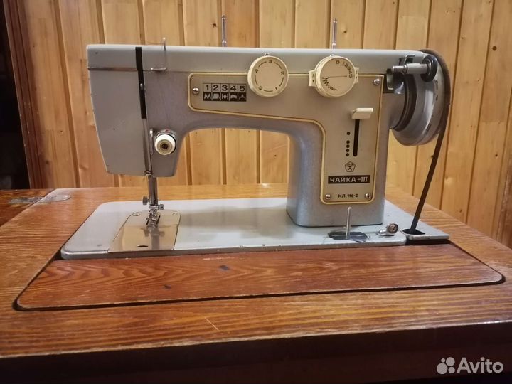 Швейная машина Чайка 3
